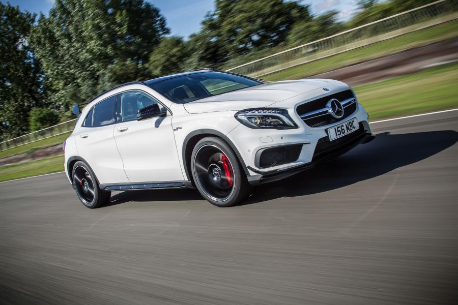  Mercedes-Benz GLA45 AMG 2014 года  (UK) (фото 14 из 23)
